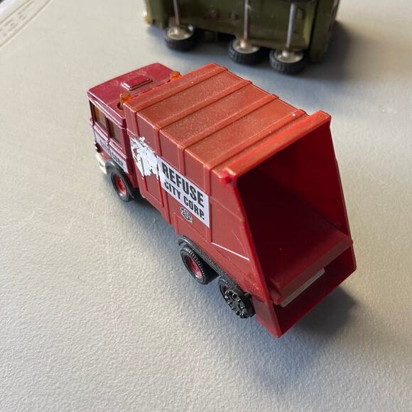 Matchbox Mixed Lot Utility Trucks City Corp Military - Picture 6 of 12